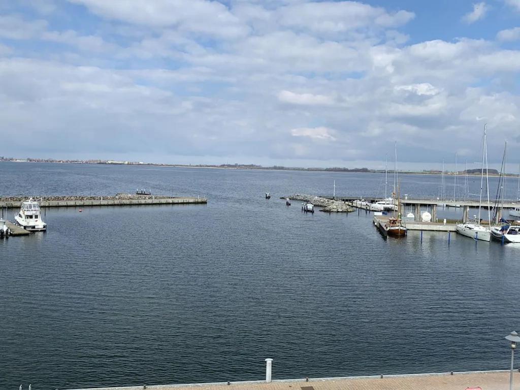Ferienwohnung Hafenblick Wiek auf Rügen 외부 사진